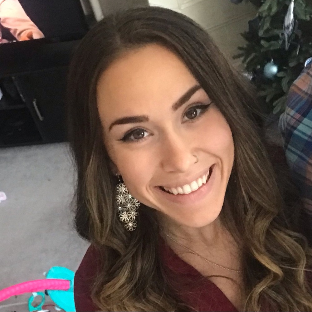 Meet your Posher, Christiana
